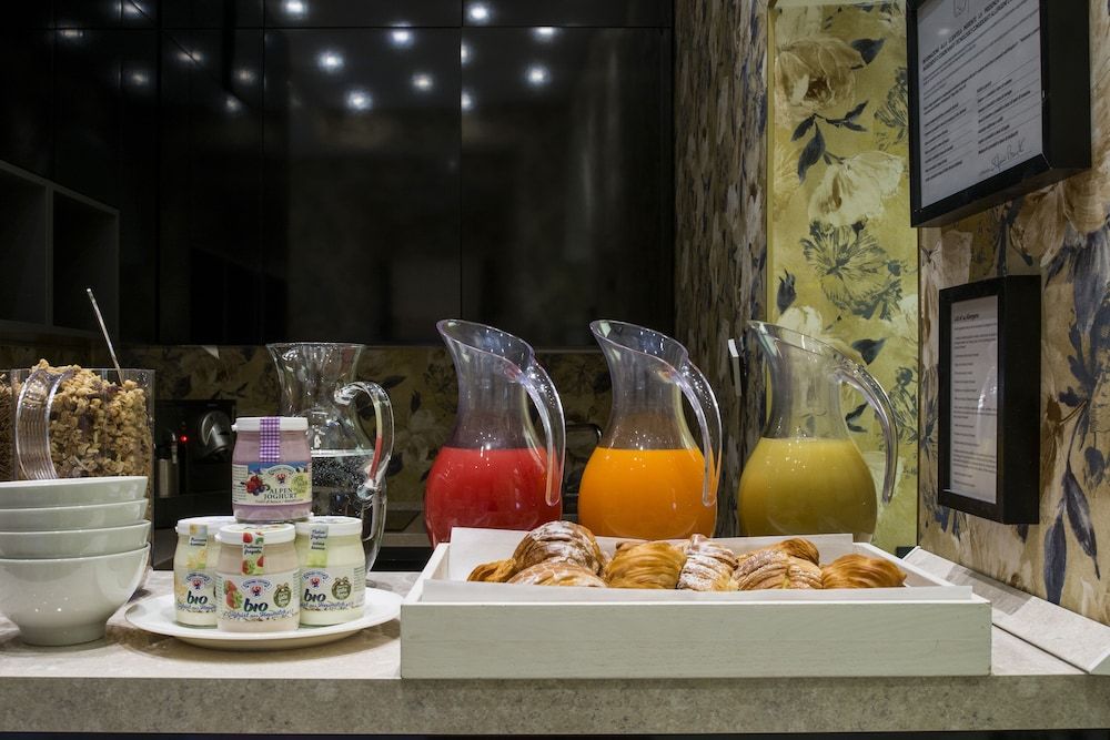 undefined Via Veneto Suites 8