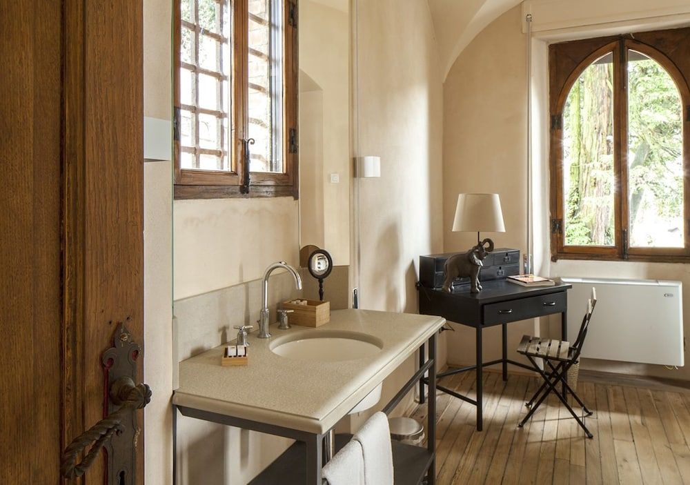 Castello di Gabiano Junior Suite, 1 Bedroom, Ensuite 7