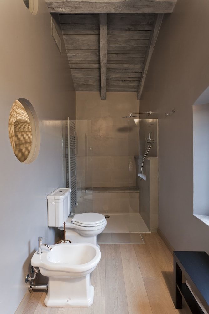 Castello di Gabiano Junior Suite, 1 Bedroom, Ensuite 4