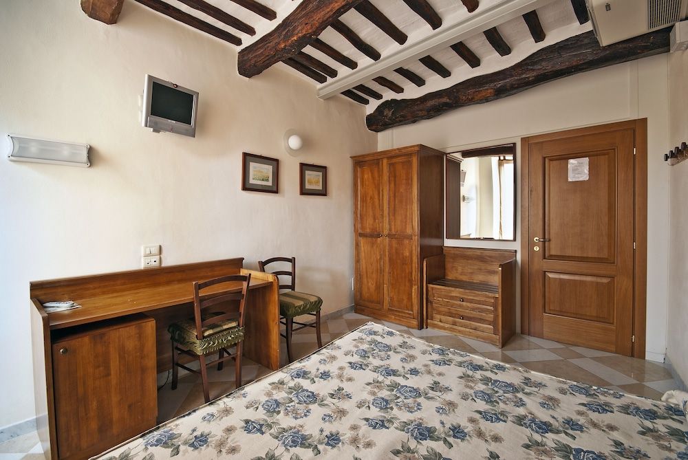 undefined Al Mercato B&B 10