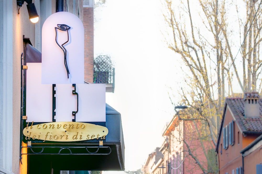 undefined Il Convento dei Fiori di Seta 6
