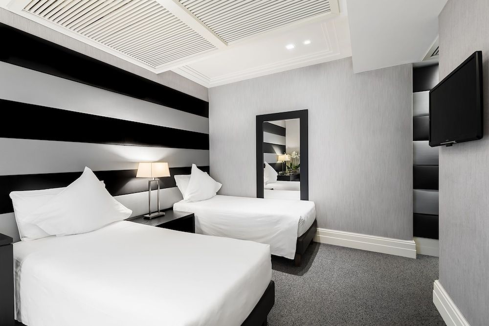 undefined Hotel Mancino 12 8