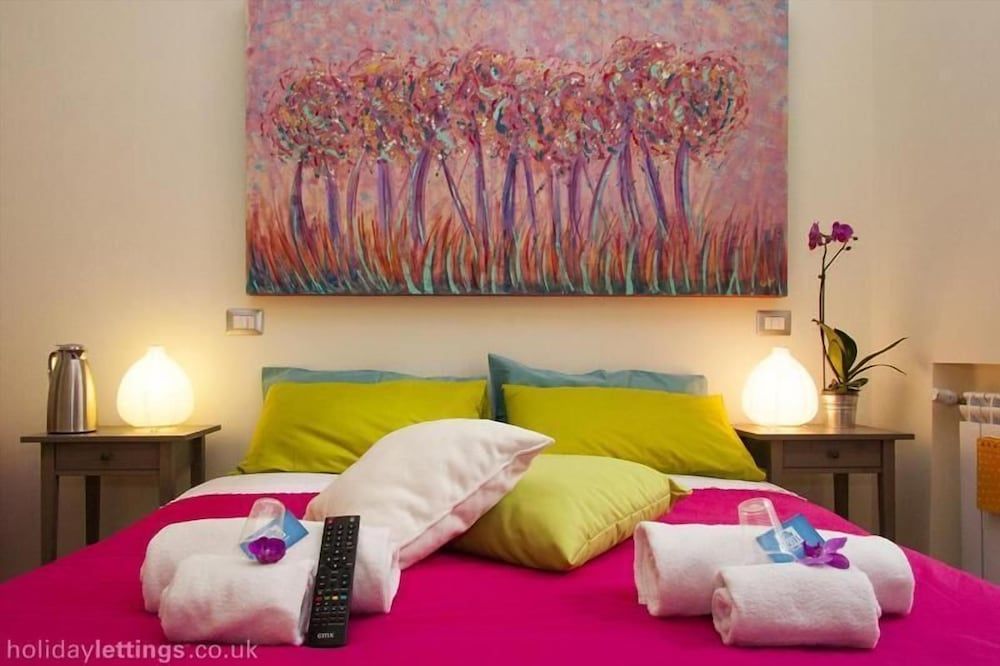undefined Bye Bye Roma Pantheon Suite 7