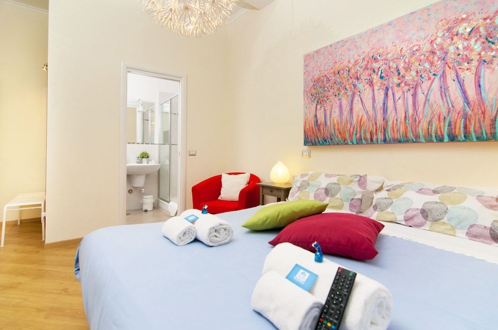 undefined Bye Bye Roma Pantheon Suite