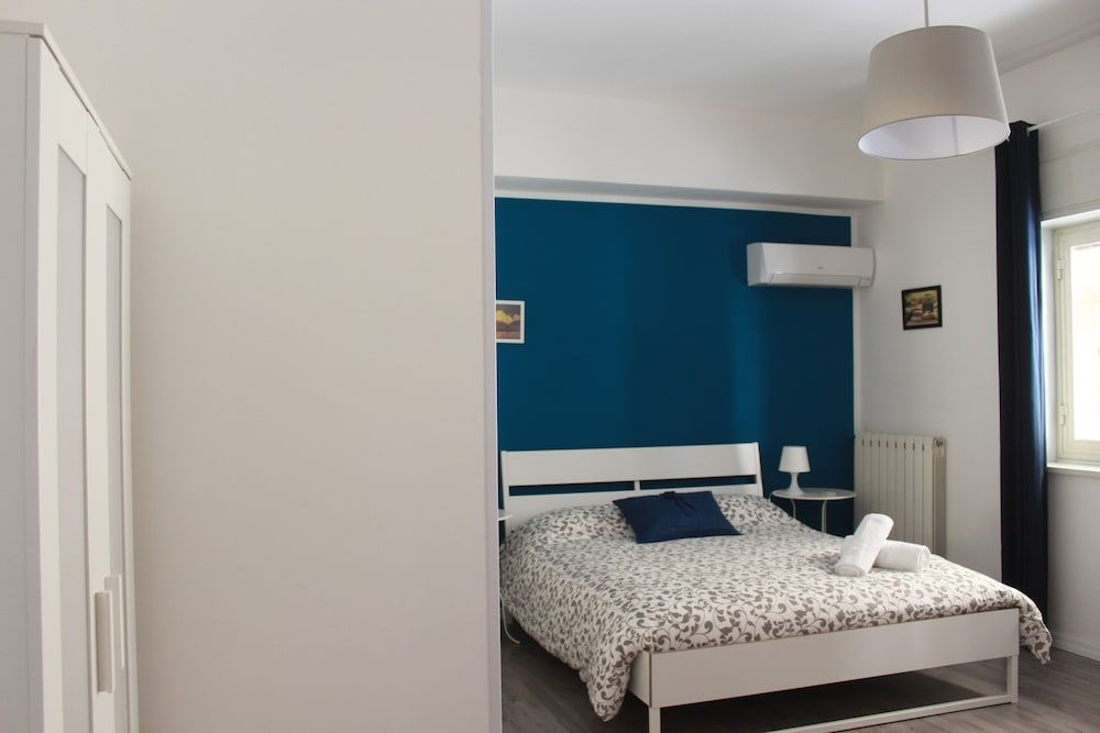 Nonna Francesca Comfort Quadruple Room (Blu )