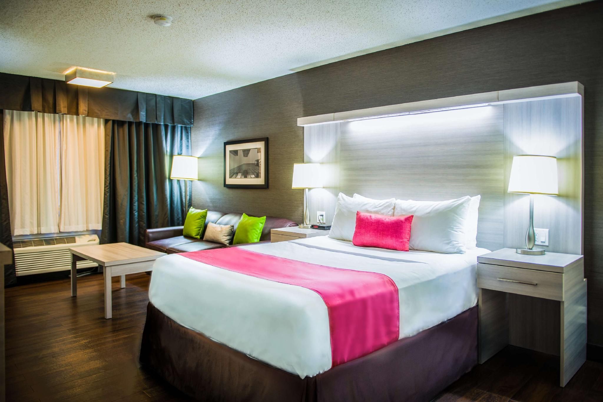1 Queen Bed, Non-Smoking, Main Floor, Microwave And Refrigerator, Sofabed, Shower In Room, Laminate