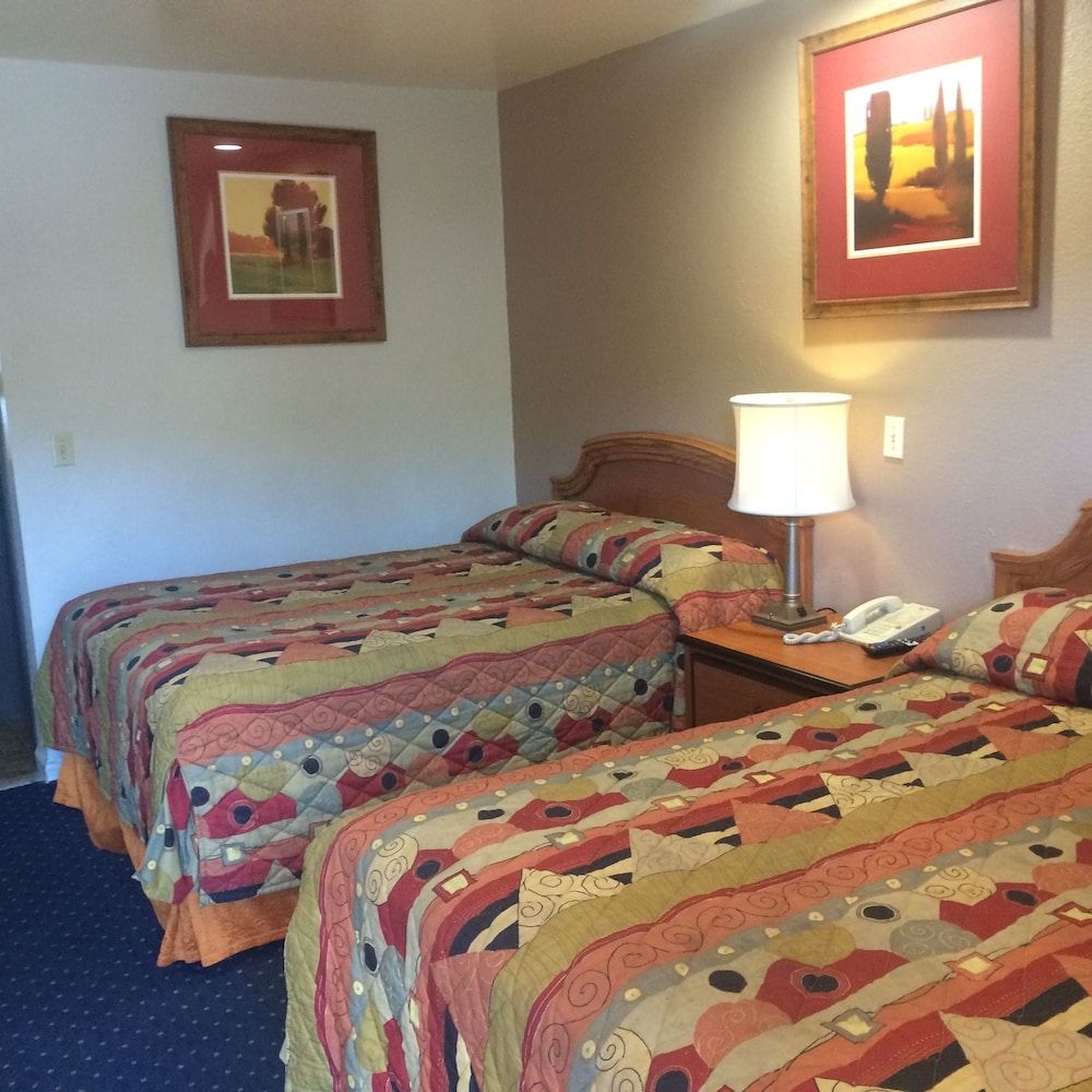 Crown Lodge Motel Oakland