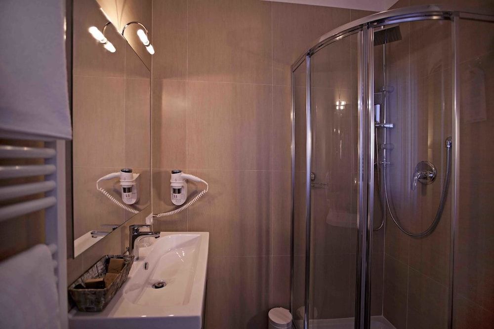 B&B Igea 50 Classic Double Room, 1 King Bed 5