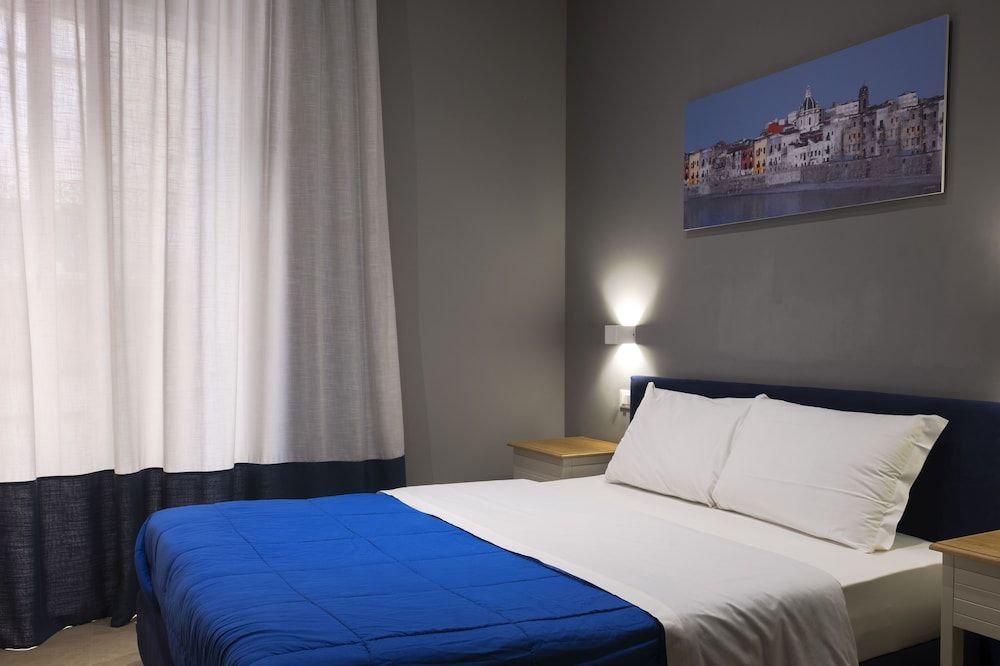ZIBIBBO SUITES & ROOMS - Aparthotel in Centro Storico a Trapani Junior Suite, 1 Queen Bed, Non Smoking 3