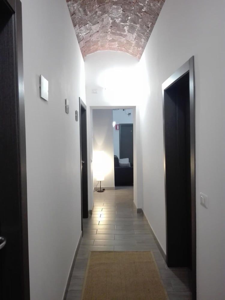 undefined Etruska Porta Pia 9