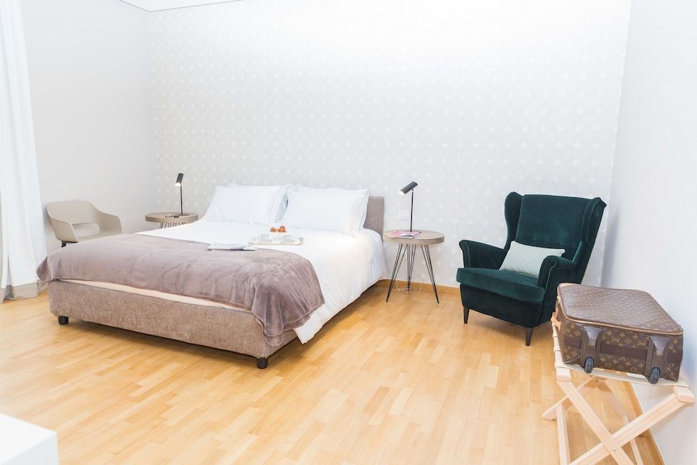 undefined 200 Rooms & Terrace 8