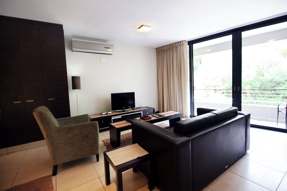 The Glen Apartments Studio, 1 King Bed 6