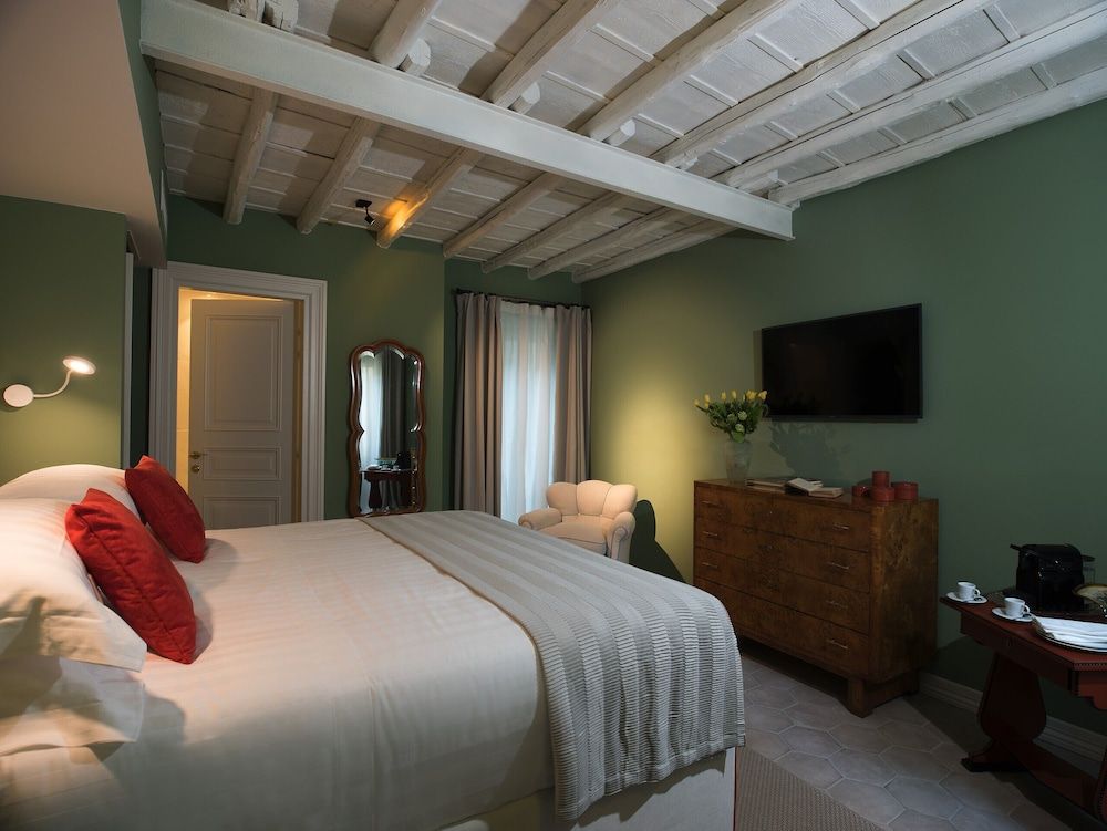 undefined Palazzo Caruso 5