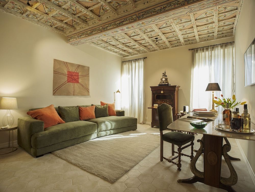 undefined Palazzo Caruso 3