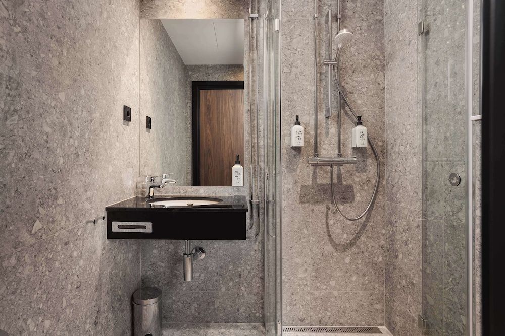 Scandic Holberg Standard Room, 1 Queen Bed 3