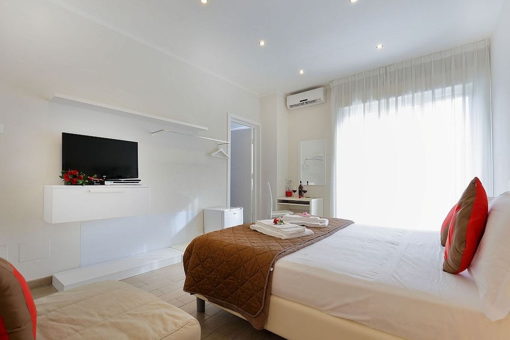 undefined Florence Comfort B&B 6