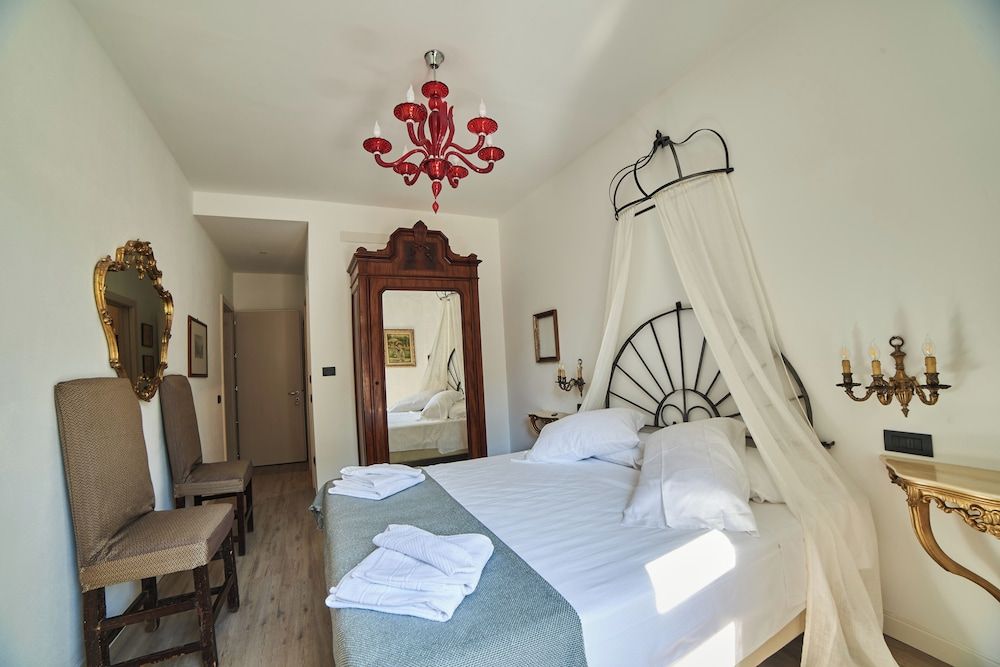 La Loggia del Castello Classic Double Room, Courtyard View 2