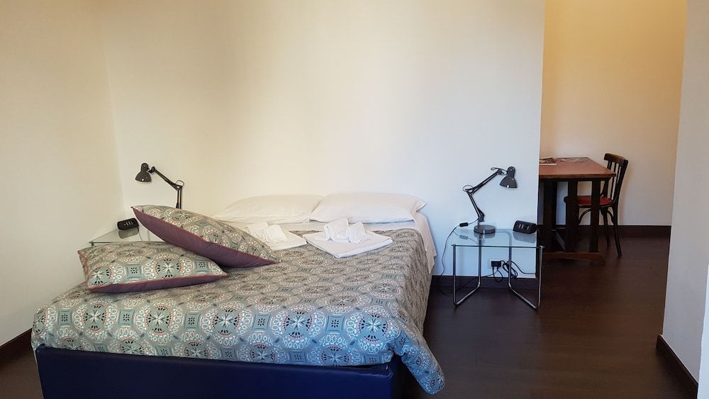Superior Double Room, 1 Queen Bed, Private Bathroom, City View