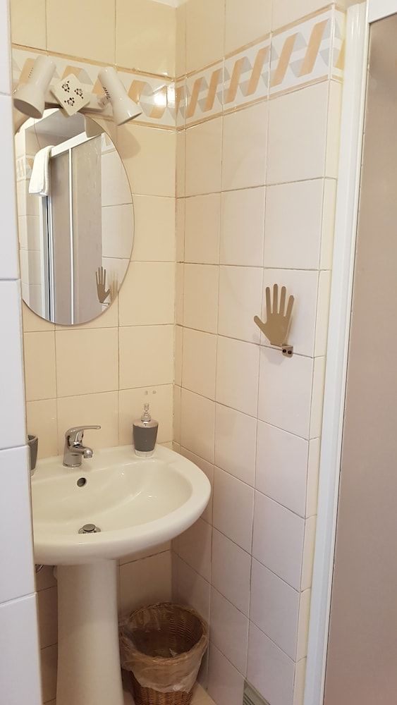Comfort Single Room, 1 Large Twin Bed, Private Bathroom, City View
