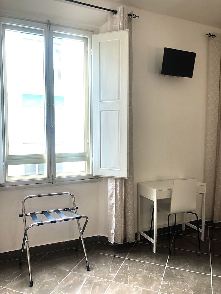 undefined Hotel Nazionale 6