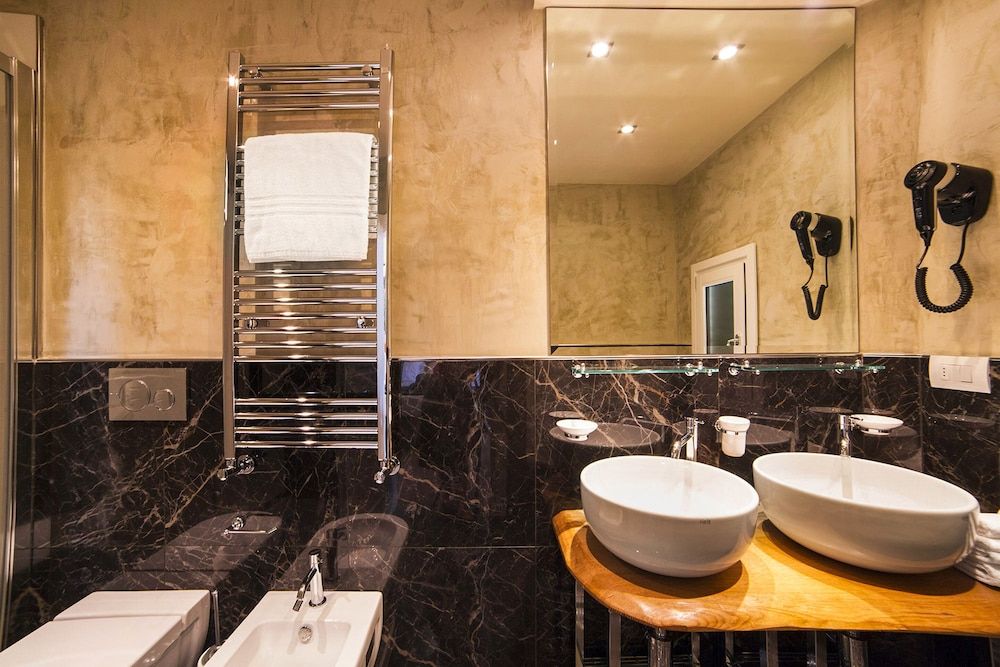 undefined Boutique Hotel Hugo 5