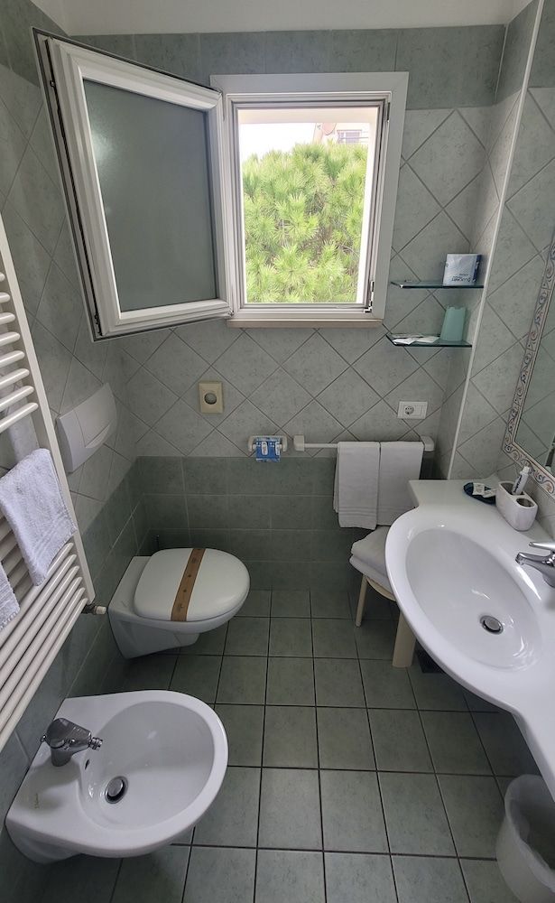 Hotel Adigrat Classic Single Room 14