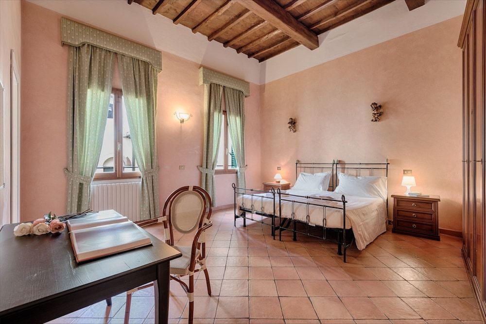 undefined Central Strozzi by Mmega 7