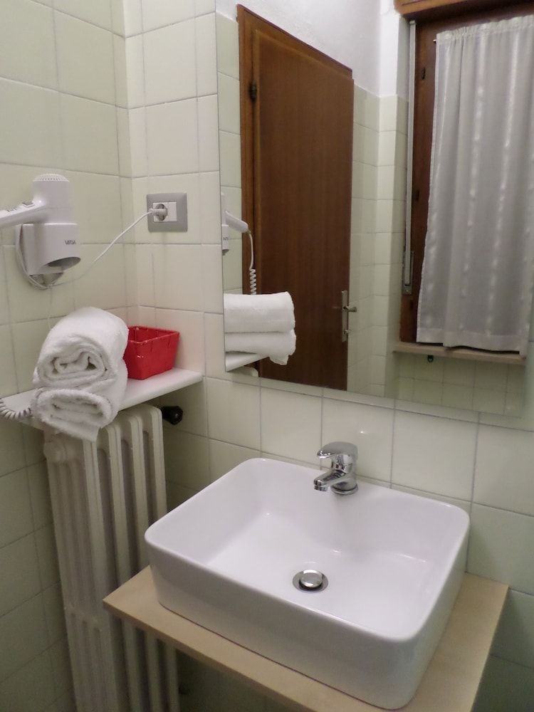 Villa Ester Double Room 9