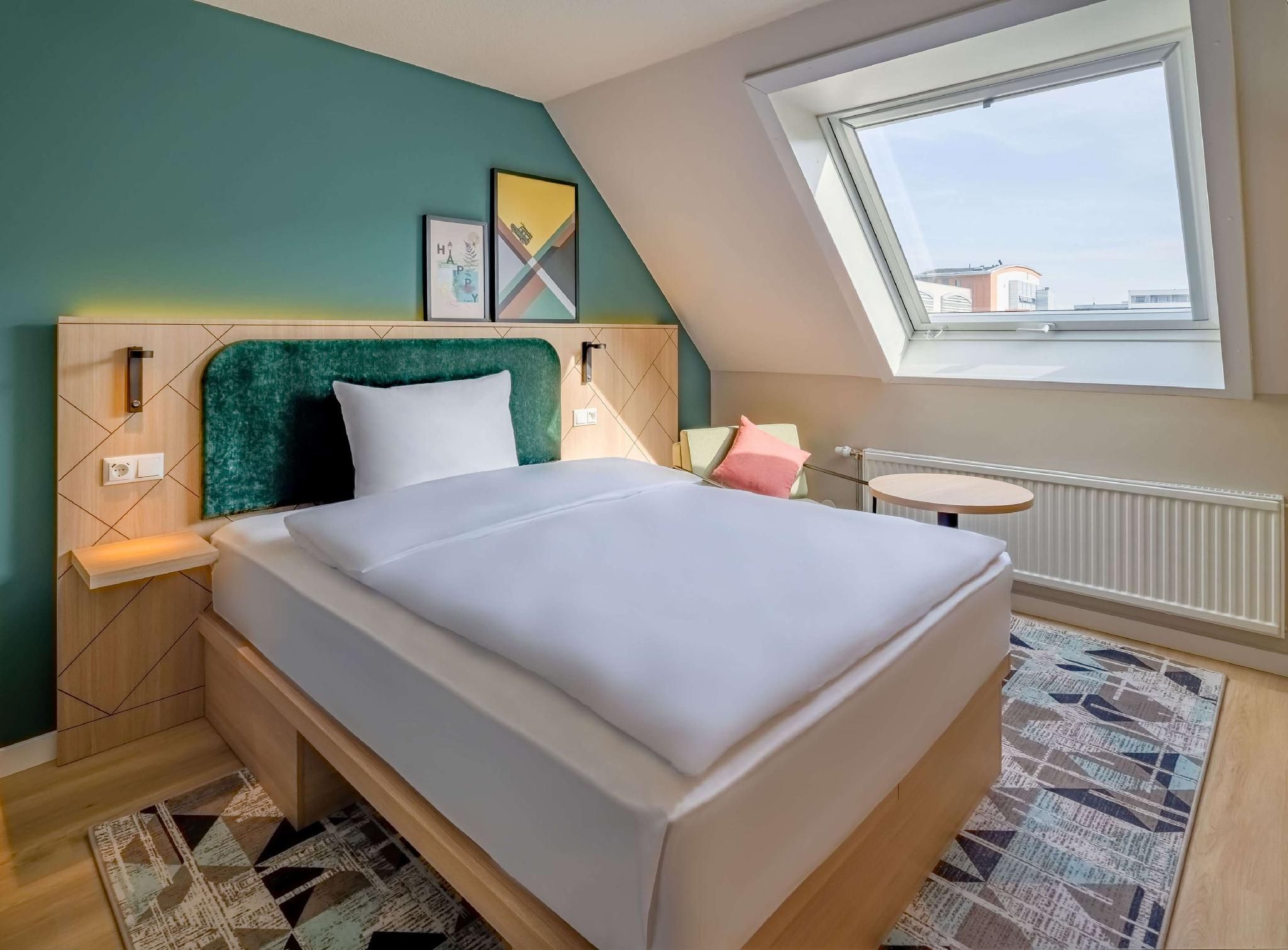 Queen Room with Kitchenette