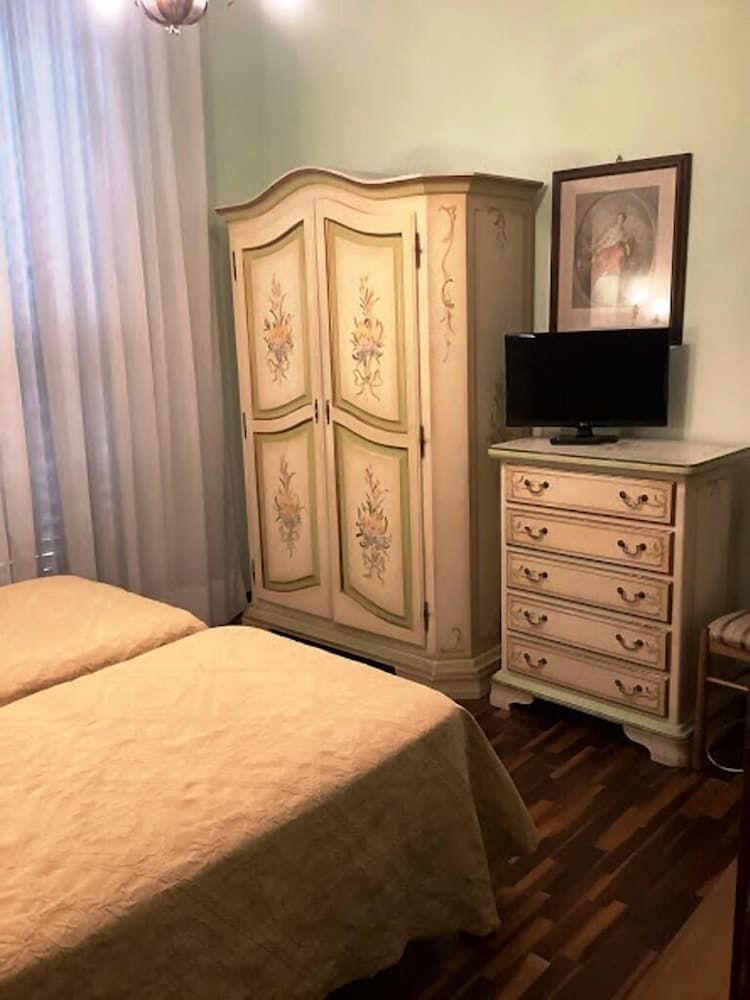 Hotel Savona Family Quadruple Room 6