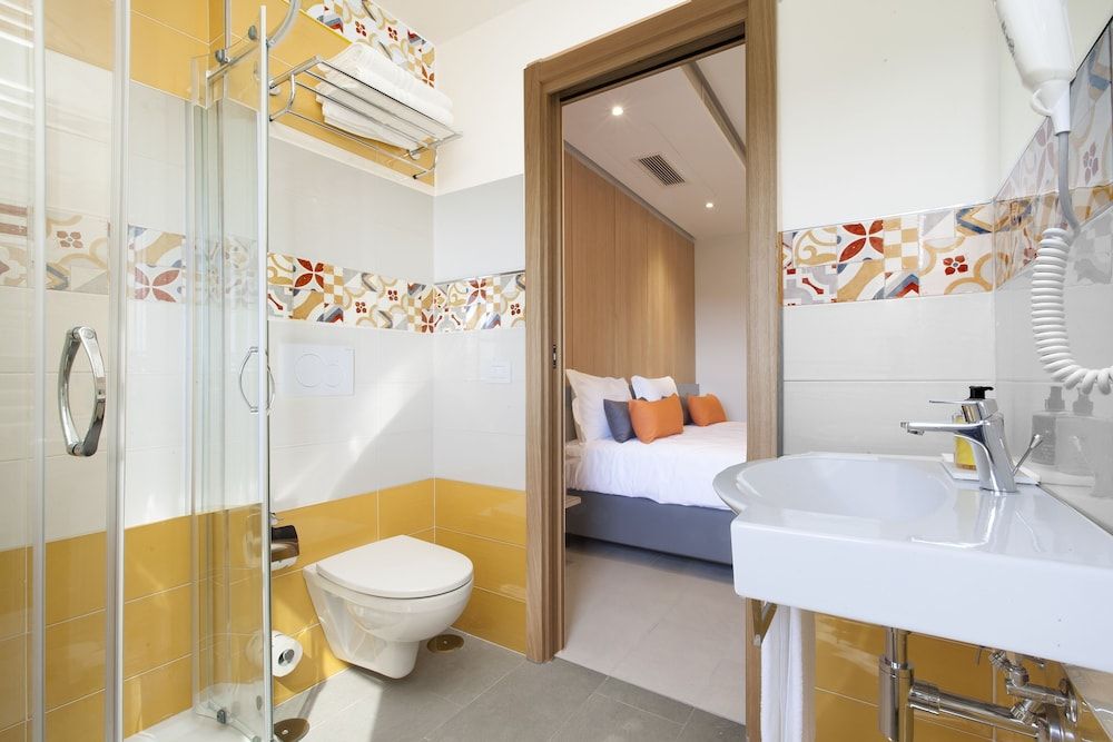 Classic Double Room, 1 Double or 2 Twin Beds