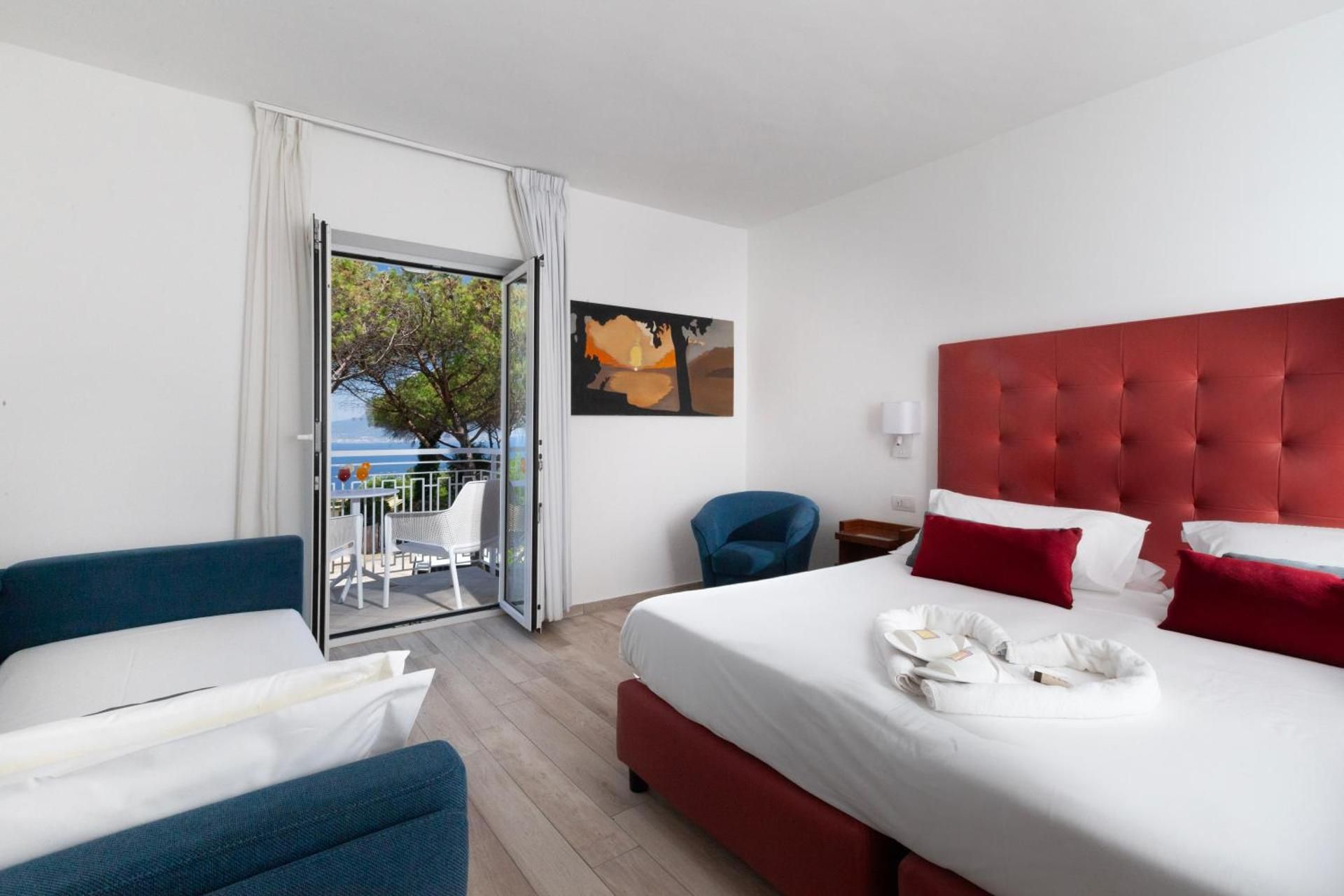 Comfort Triple Room