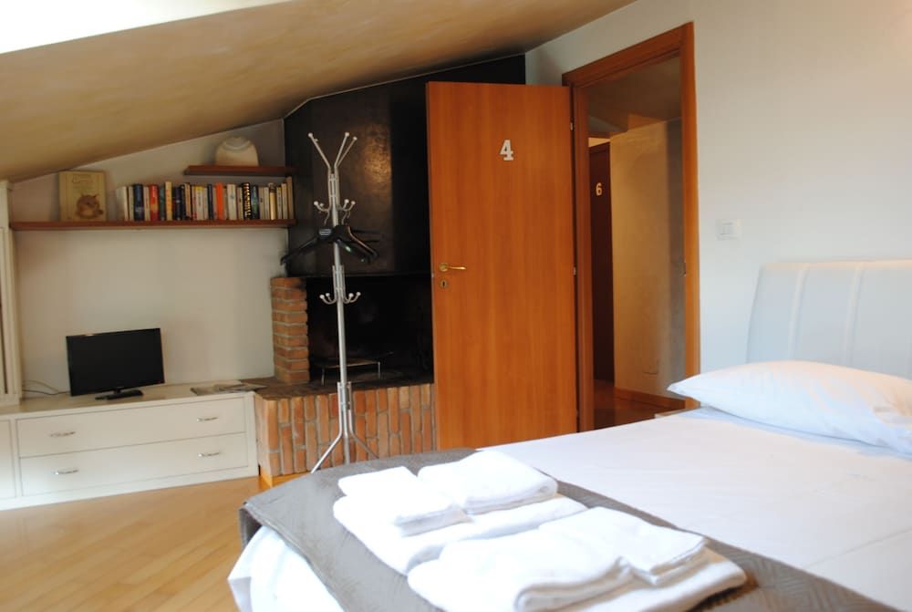 Economy Double Room, Private Bathroom