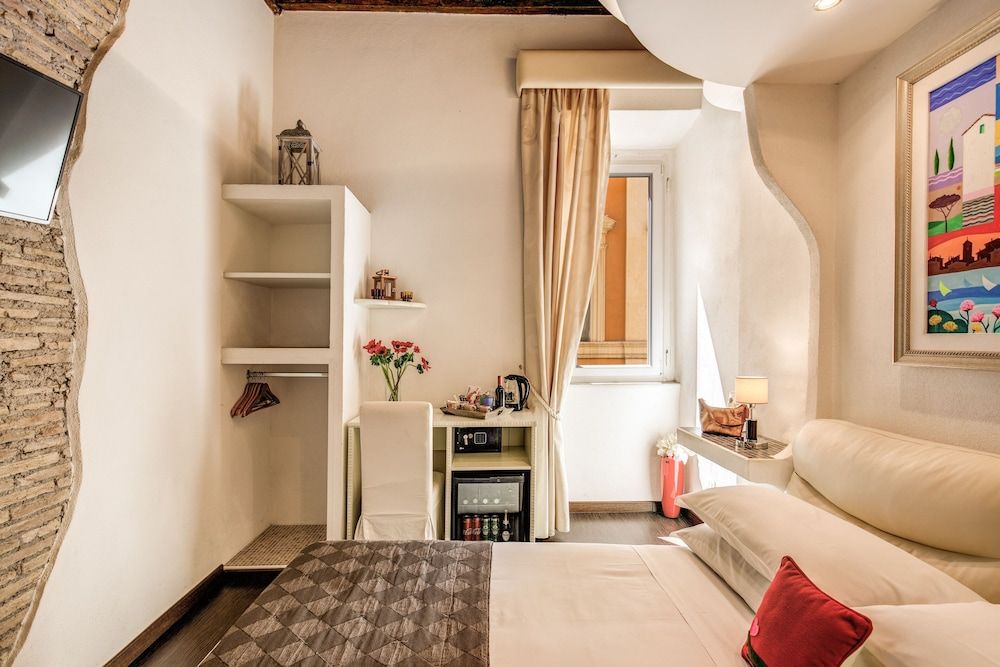 Piazza di Spagna Comfort Rooms Deluxe Double Room 22