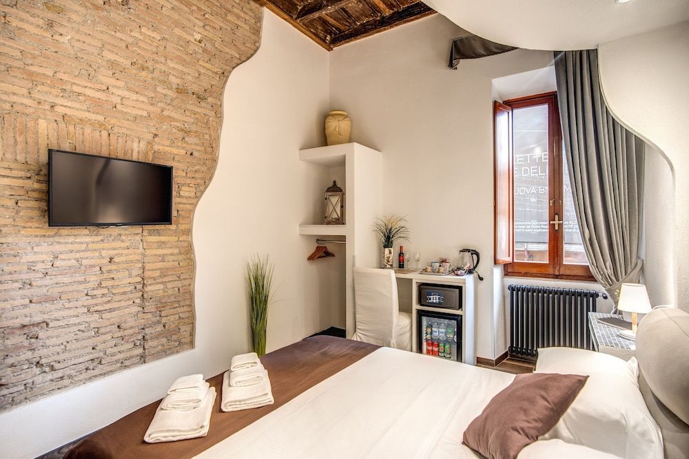 Piazza di Spagna Comfort Rooms Deluxe Double Room 25