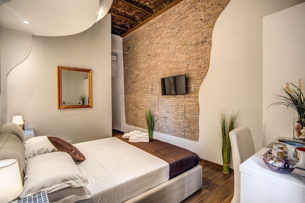 Piazza di Spagna Comfort Rooms Deluxe Double Room 6