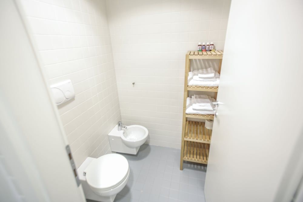 Combo Venezia Twin Room, Private Bathroom 2