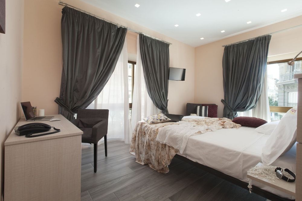 undefined Suite Dei Catalani 4