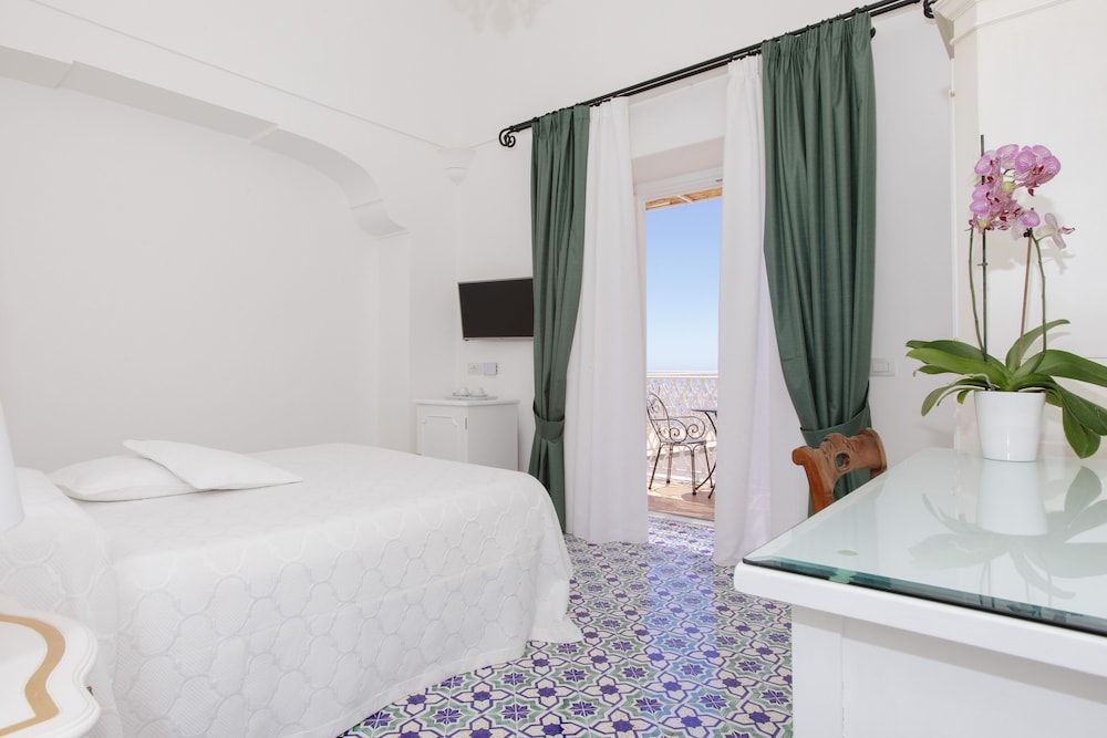 La Bizantina Junior Double or Twin Room, Terrace, Sea View 2