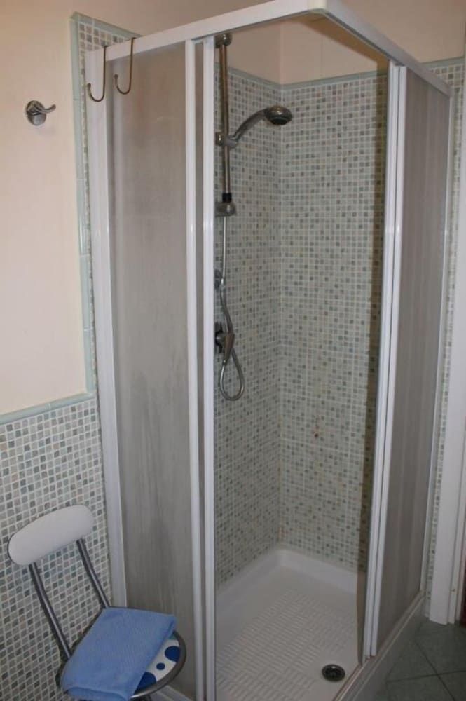 Affittacamere  Alla Tartaruga Triple Room (external private bathroom) 6