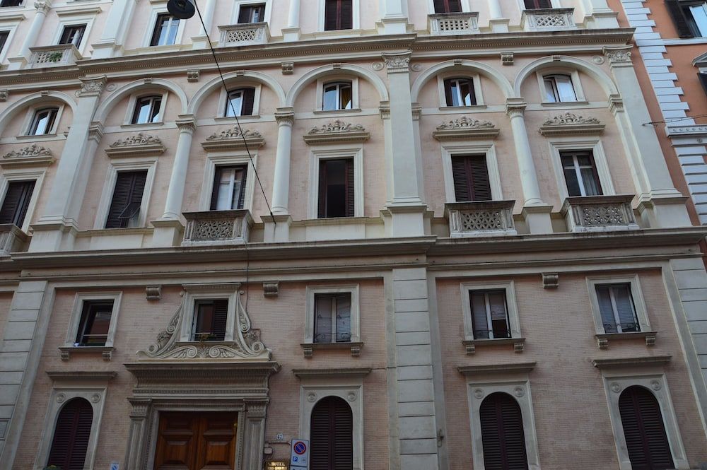 undefined Hotel Texas 2