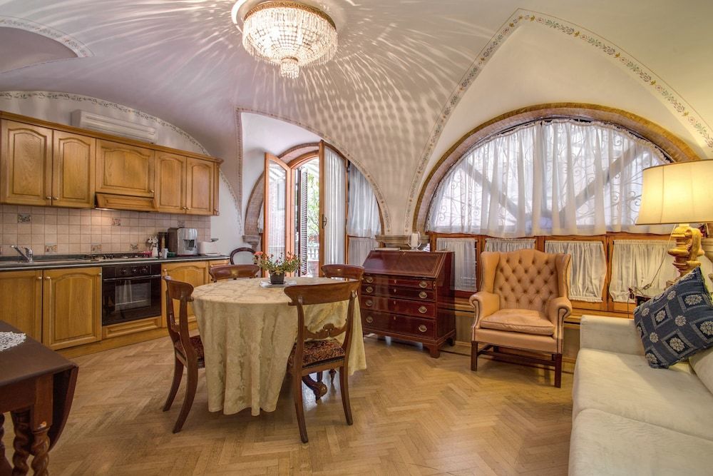 Navona Gallery Suites Grand Suite, Terrace 9