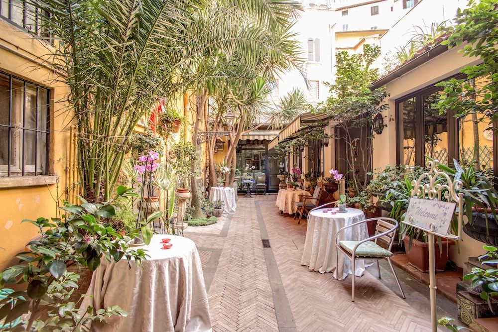 undefined Navona Gallery Suites 5