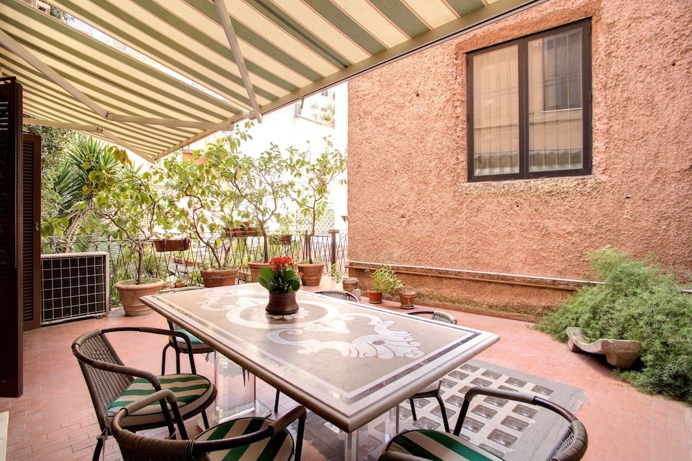 undefined Navona Gallery Suites 2