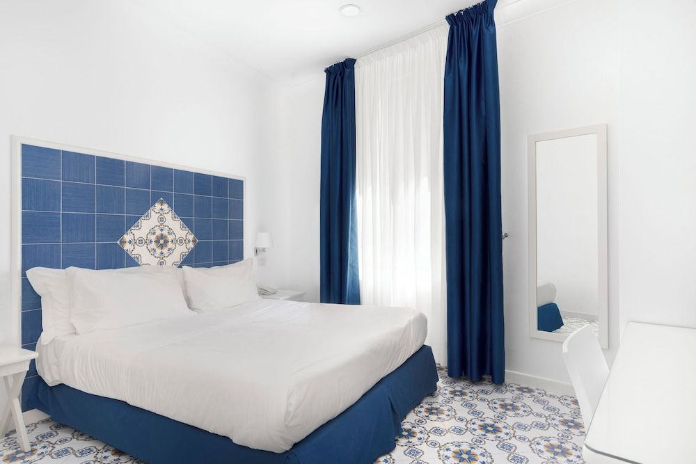 Classic Double Room with Small Double Bed