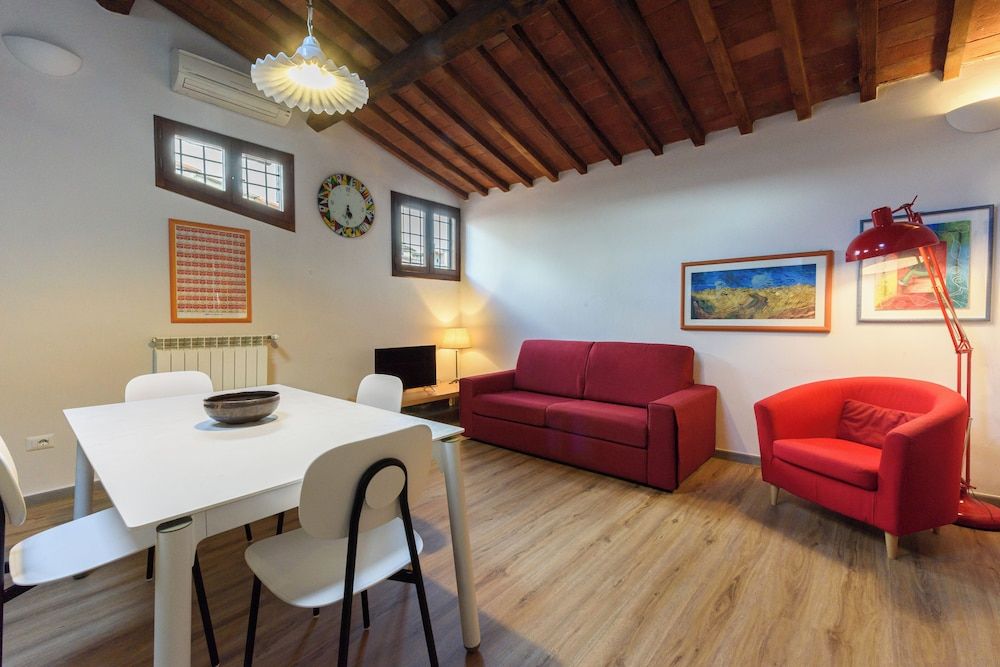 Una Finestra sulle Cappelle Medicee by Mmega Apartment, 1 Bedroom 11