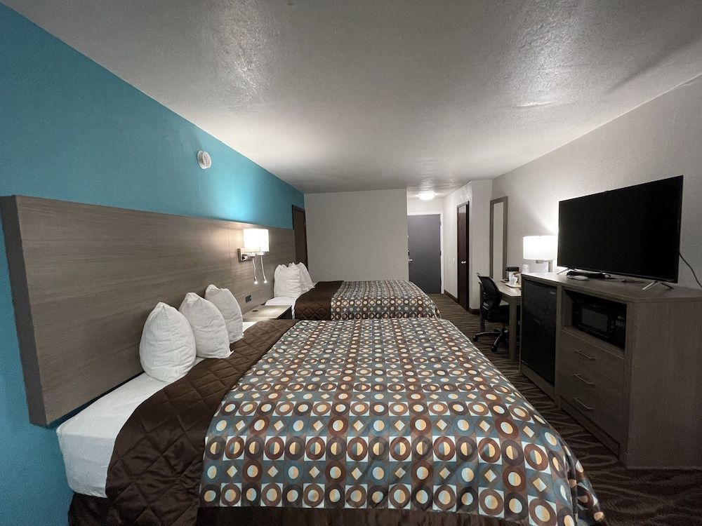 Room, 2 Queen Beds, Non Smoking (Dog Friendly)