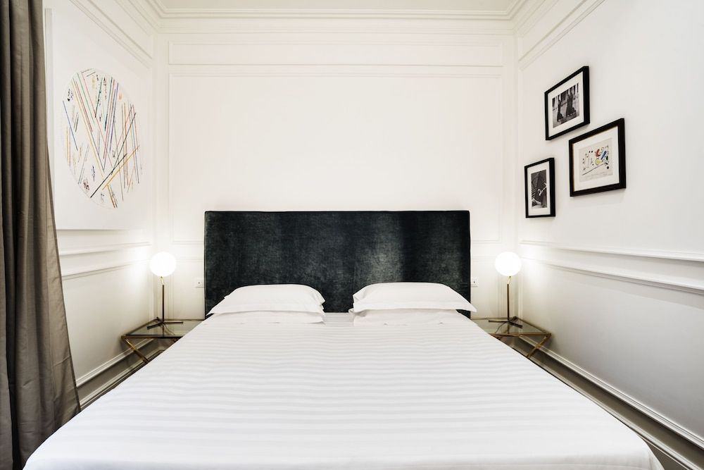 undefined The Shire Hotel 8