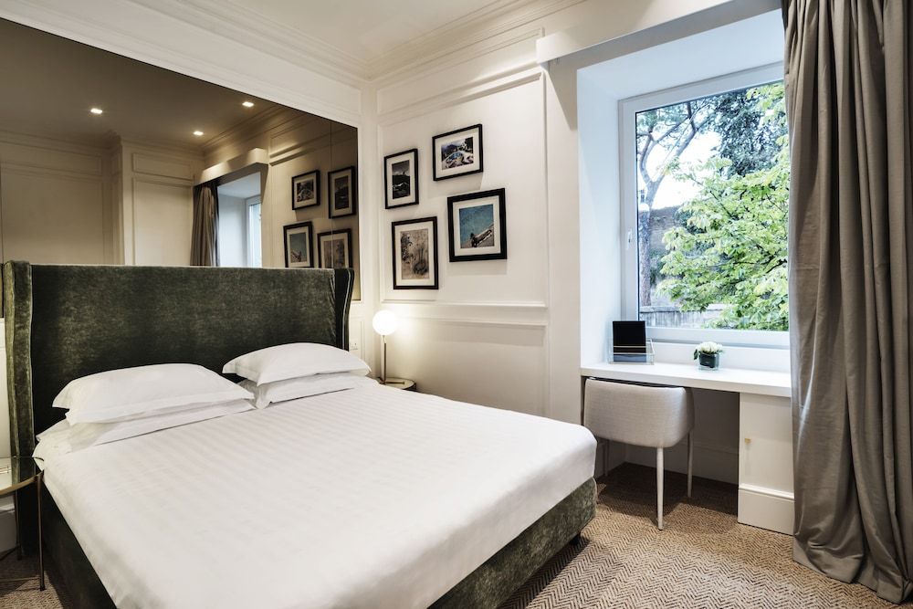 undefined The Shire Hotel 2