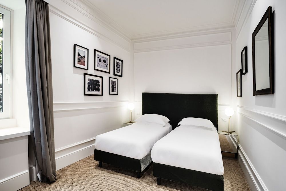 undefined The Shire Hotel 6